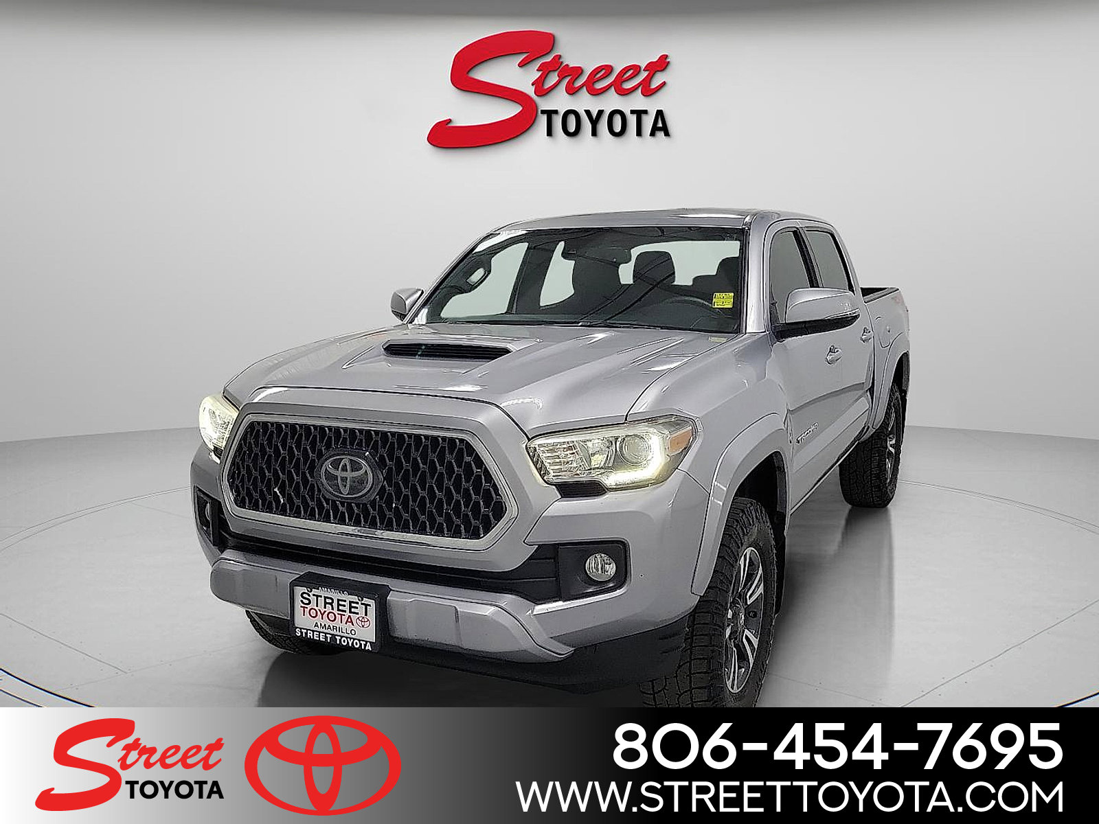 2018 Toyota Tacoma TRD Sport's photo