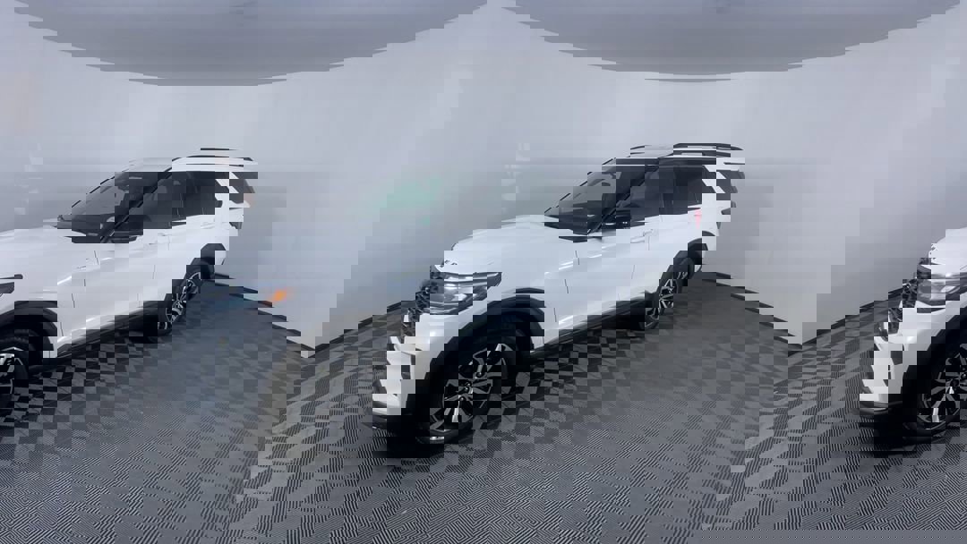2025 Ford Explorer ST-Line photo 4