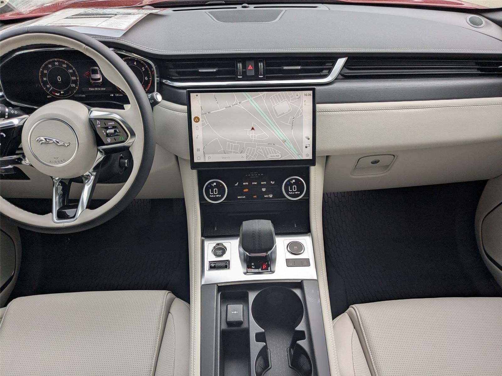 2026 Jaguar F-PACE P250 R-Dynamic S photo 26