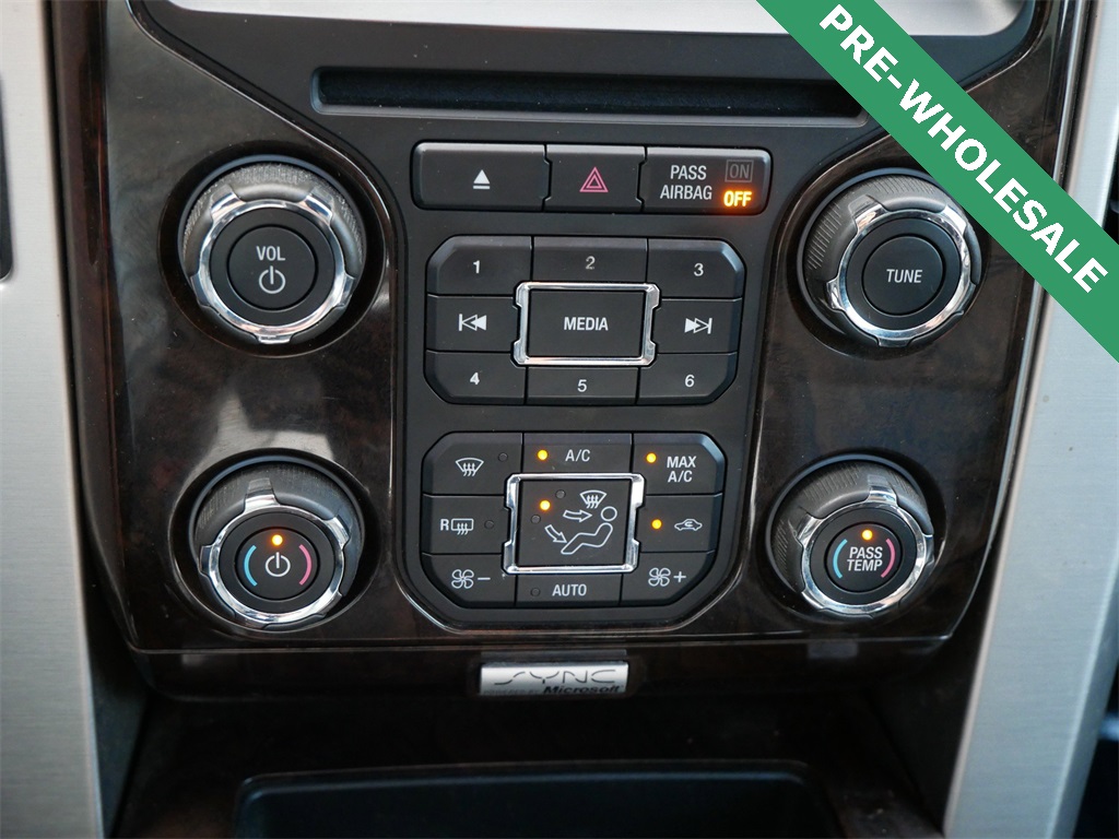 2013 Ford F-150 Platinum photo 20