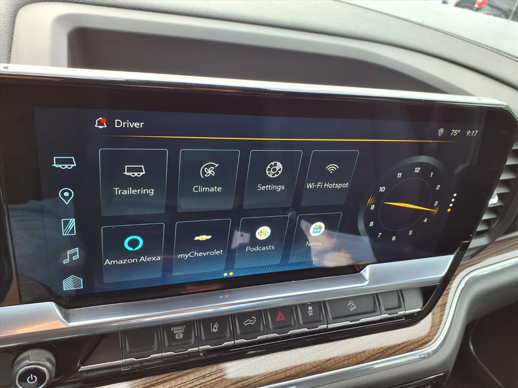 2024 Chevrolet Silverado 3500HD LT photo 4