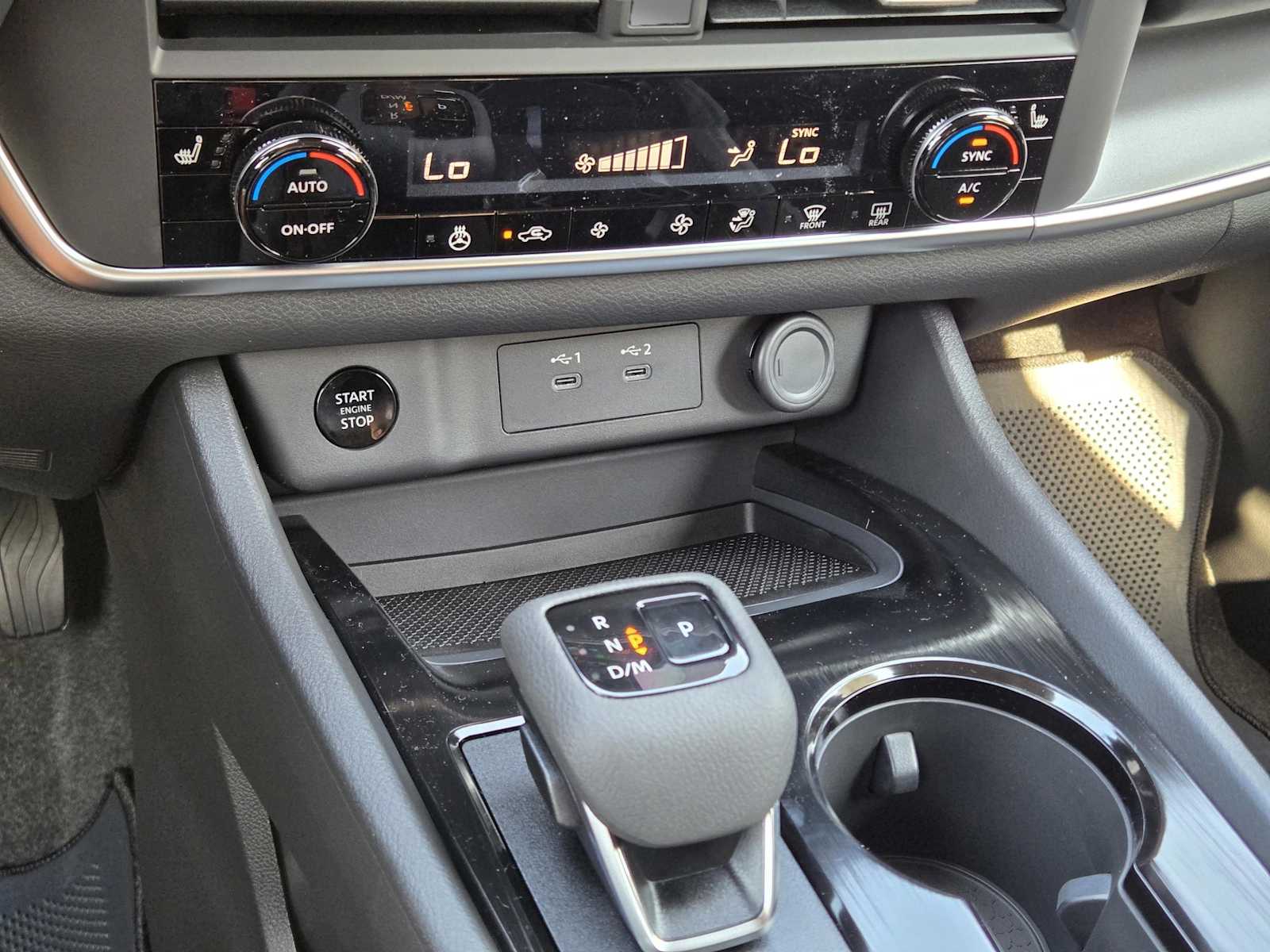 2026 Nissan Rogue SV photo 27