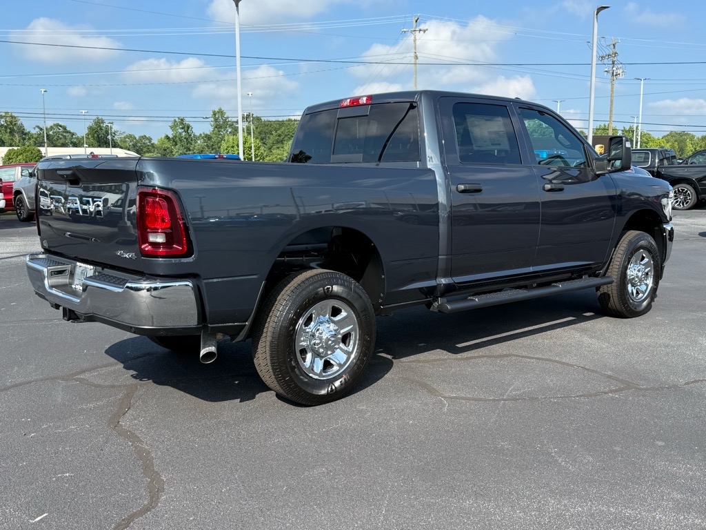 2025 Ram 2500 Tradesman photo 3