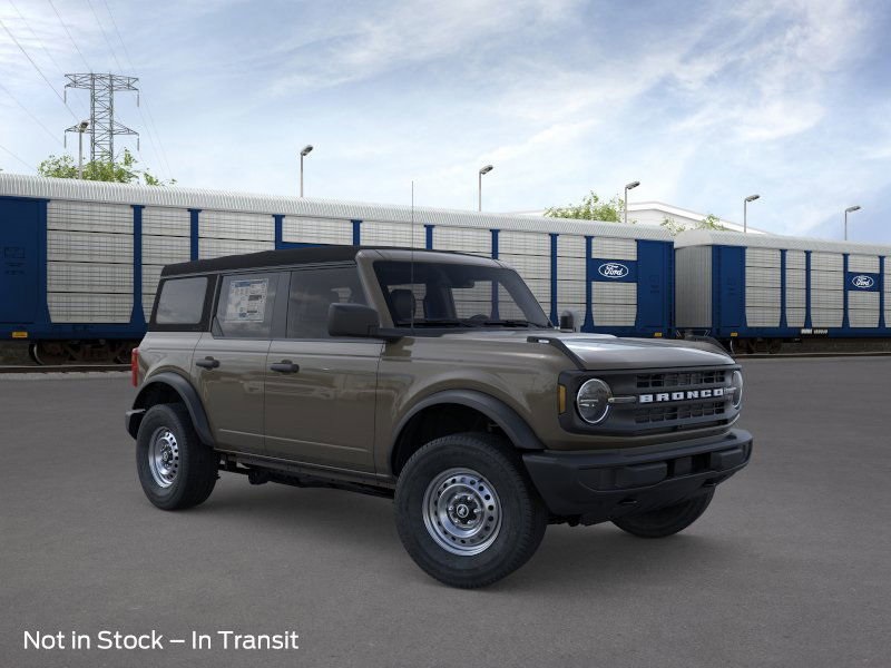 2025 Ford Bronco Base photo 6
