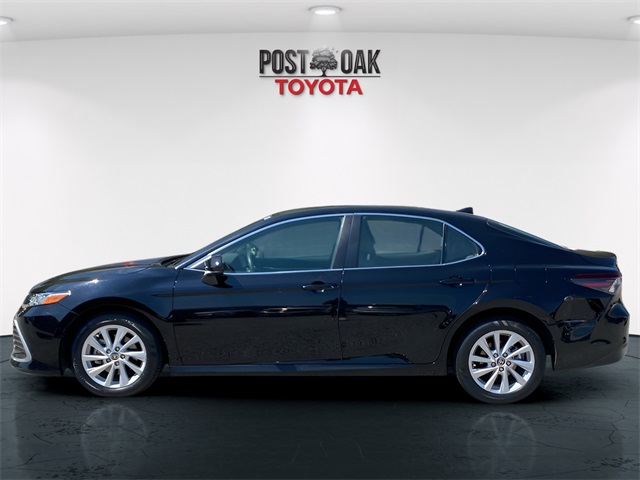 2024 Toyota Camry LE photo 5