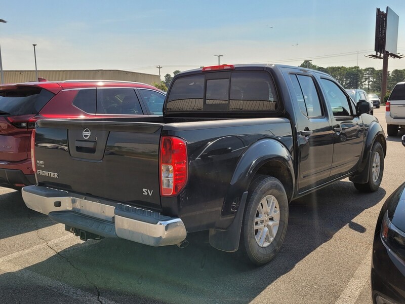 2021 Nissan Frontier SV LE photo 6