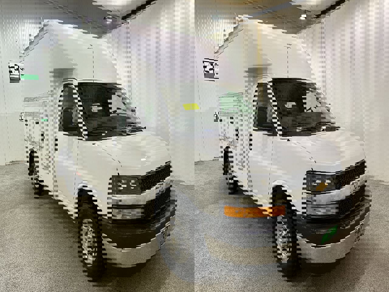 New 2025 Summit White Chevrolet 1WT image 1