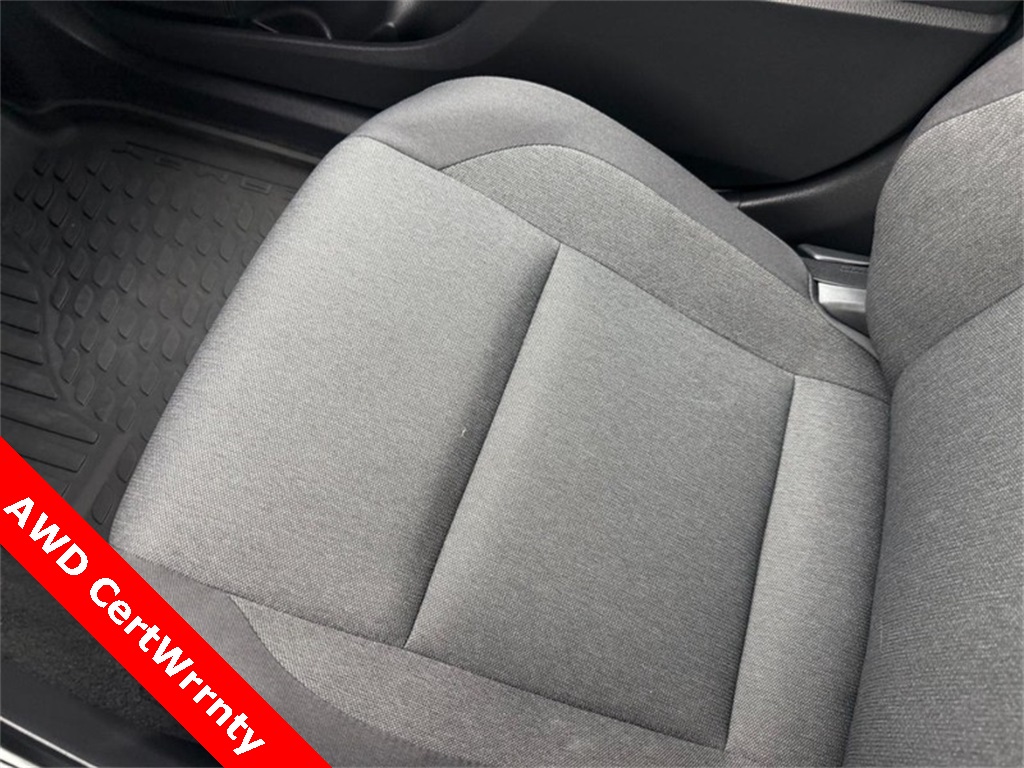 2025 Toyota Camry LE photo 24