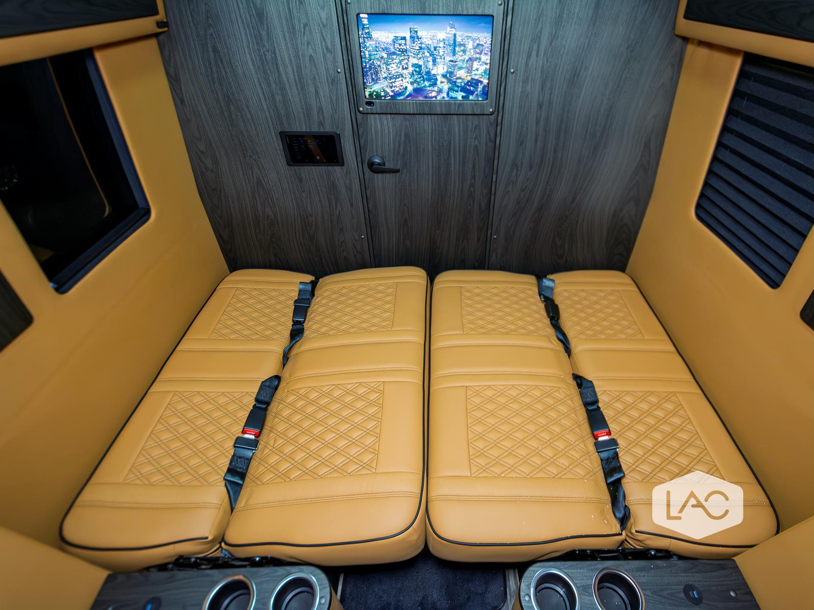 2023 Mercedes Benz Sprinter 3500 photo 6
