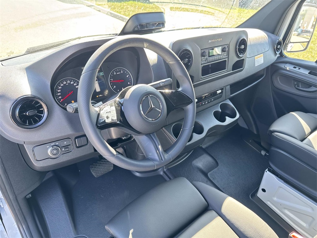 2026 Mercedes Benz Sprinter 3500 photo 17