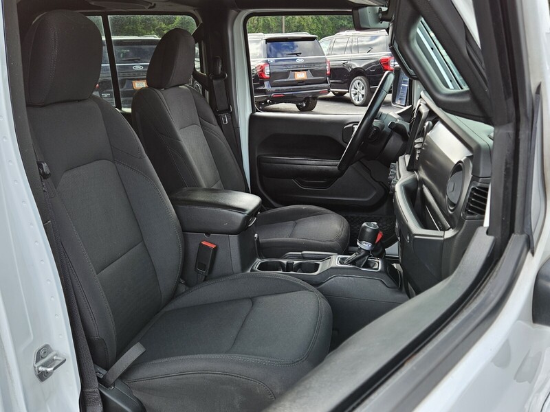 2022 Jeep Gladiator Sport S photo 13