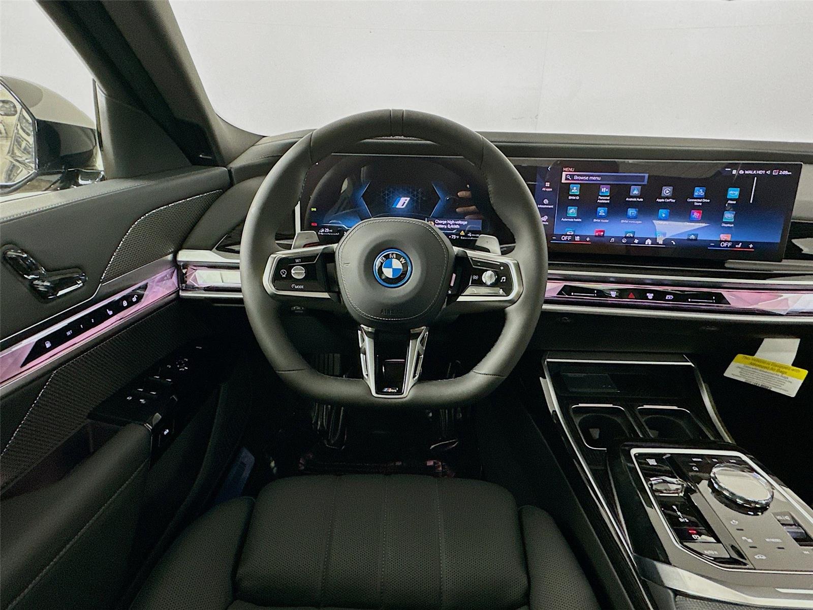 2026 Bmw 750e photo 11