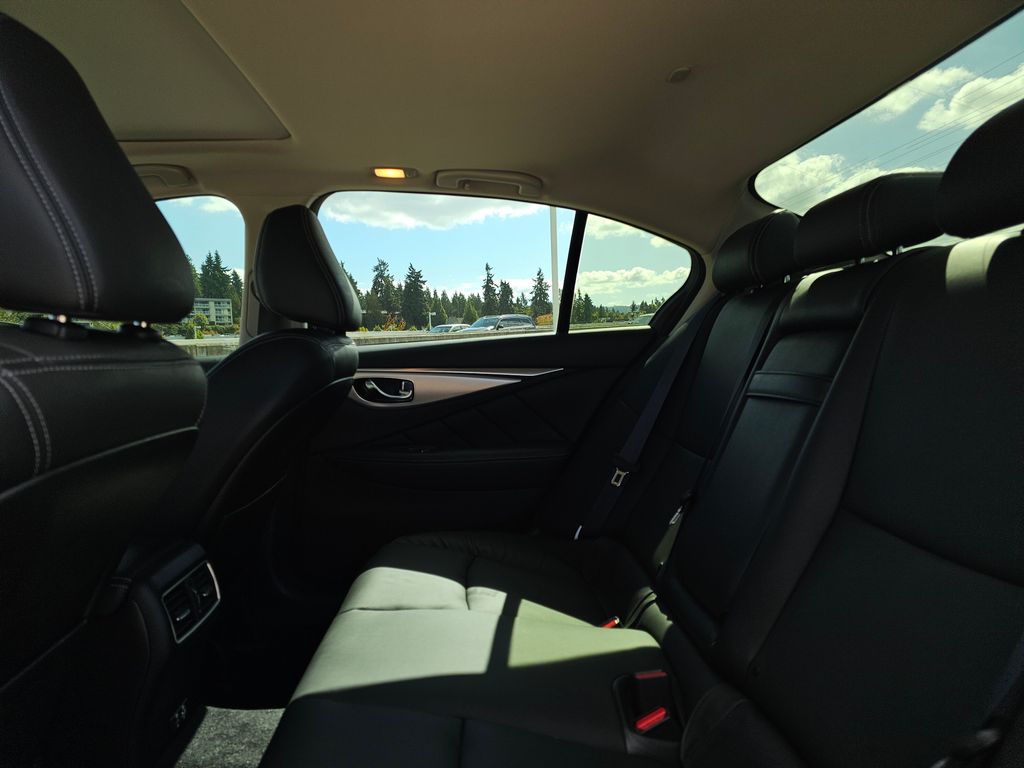 2023 Infiniti Q50 LUXE photo 19