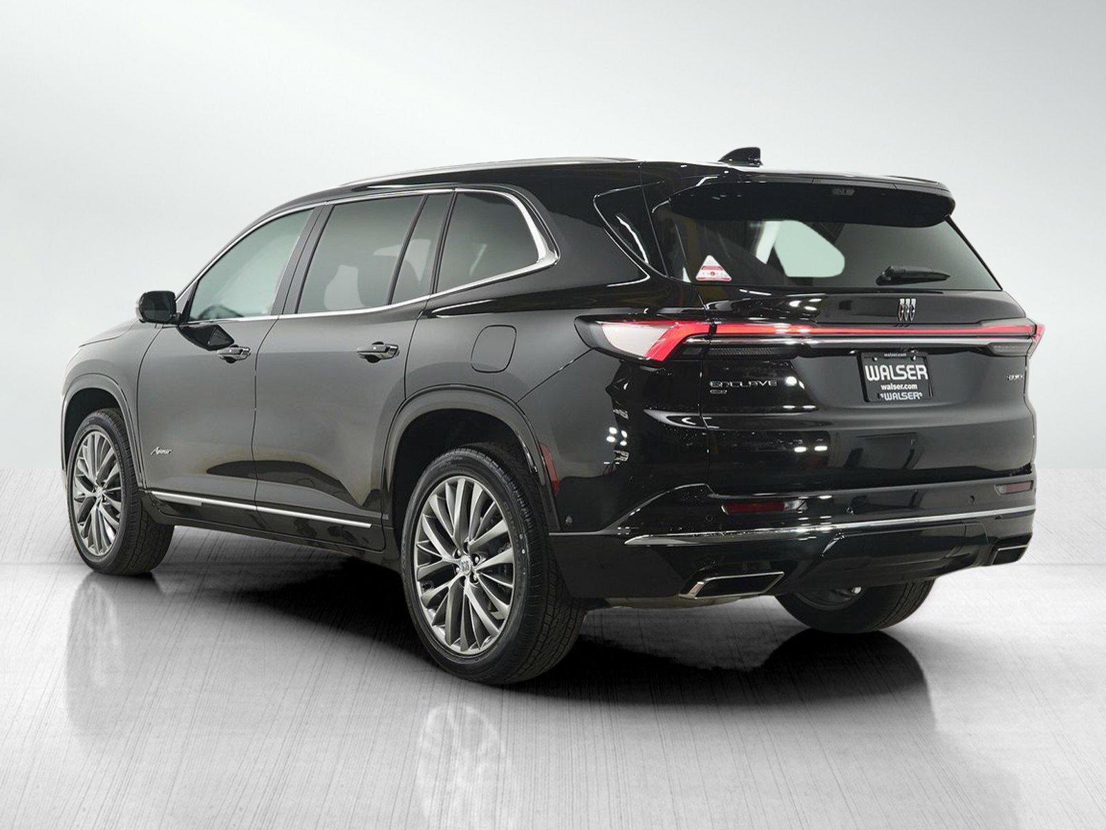 2025 Buick Enclave Avenir photo 3