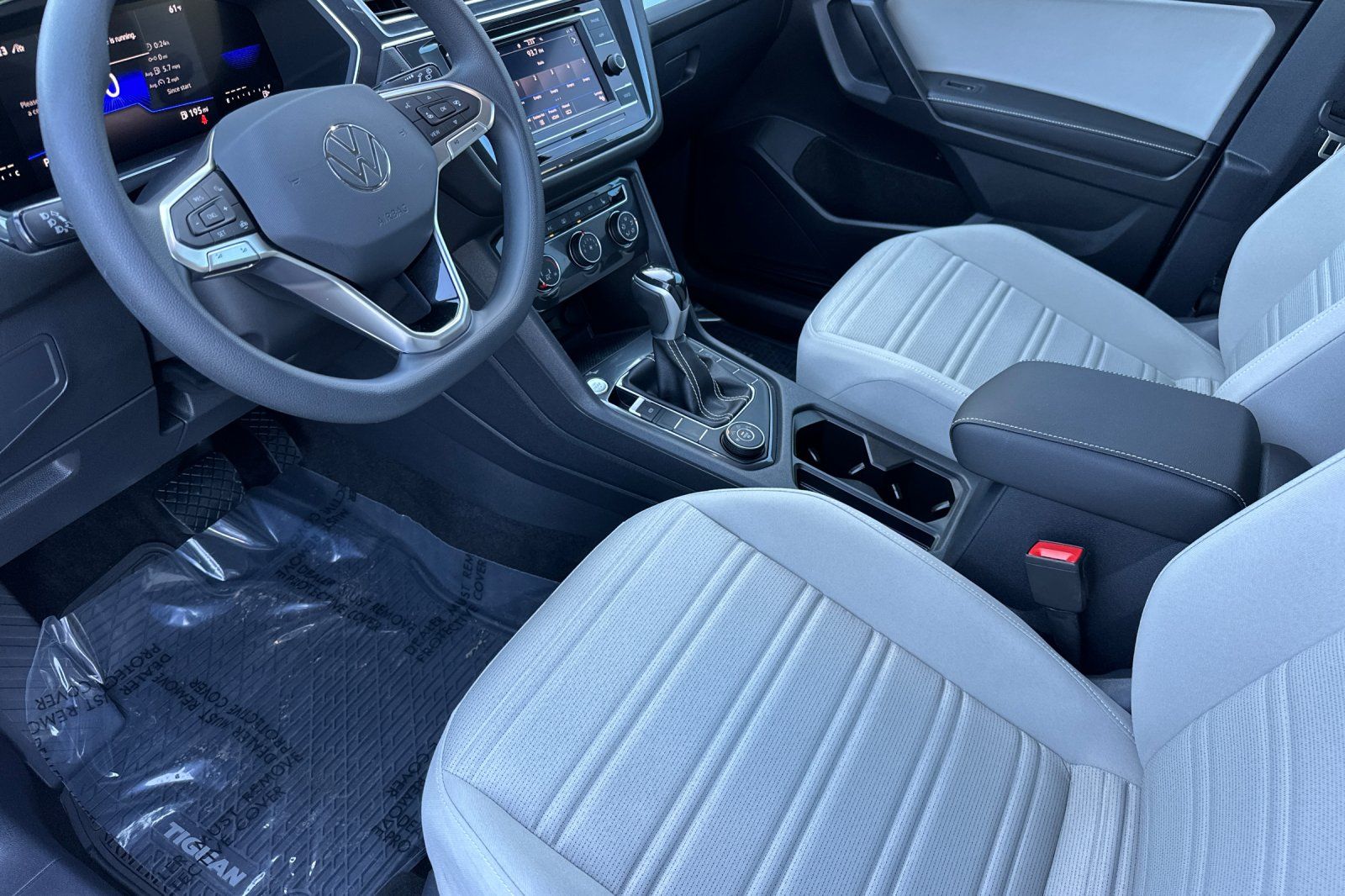 2023 Volkswagen Tiguan S photo 8