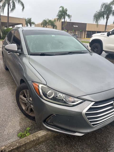 2018 Hyundai Elantra Value Edition photo 3