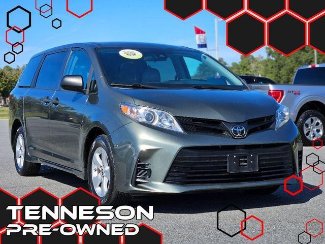 2020 Toyota Sienna L's photo