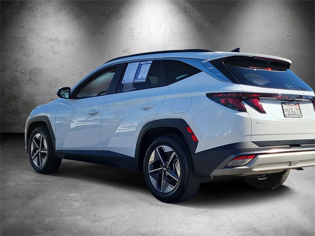 2025 Hyundai Tucson SEL photo 3