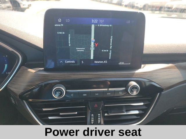 2020 Ford Escape Titanium photo 5