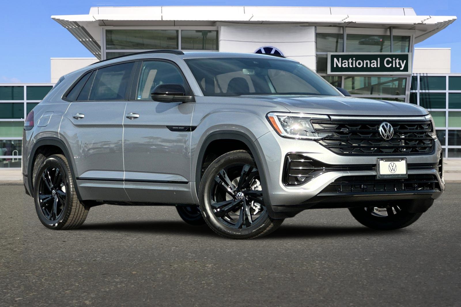 2025 Volkswagen Atlas Cross Sport SEL R-Line photo 2