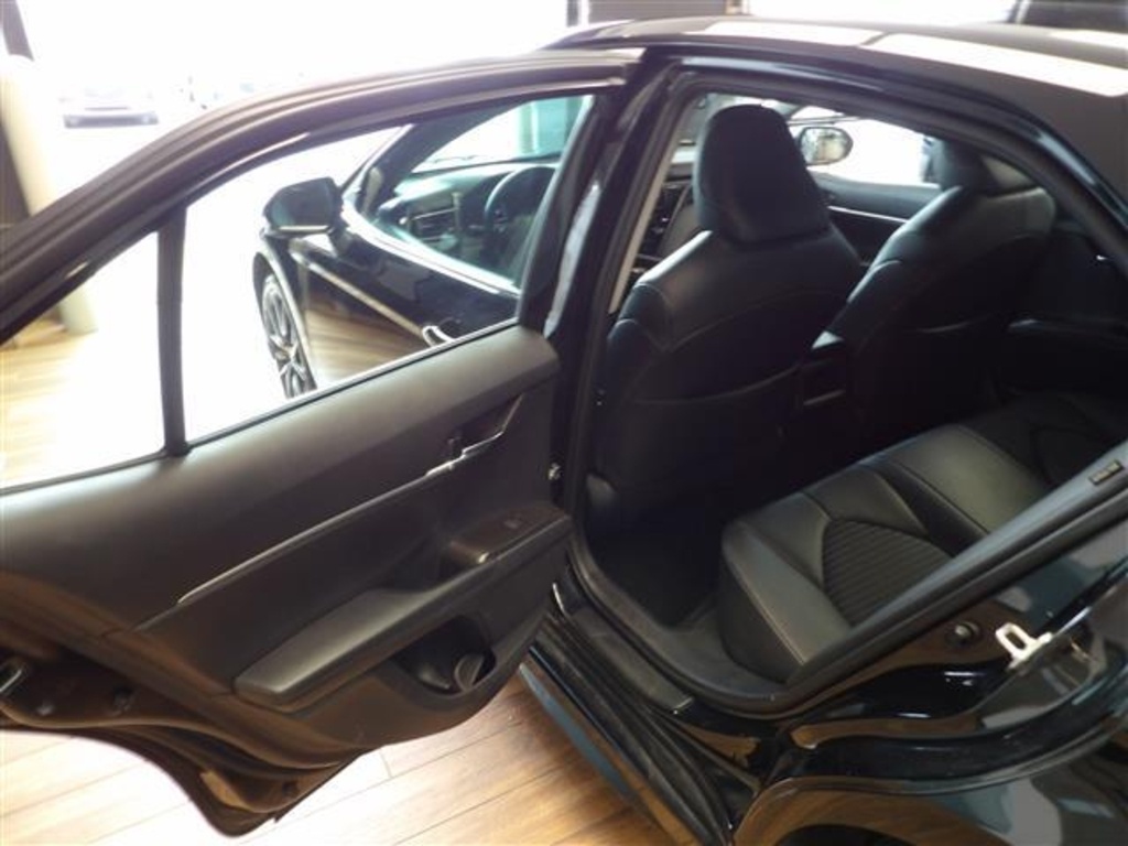 2023 Toyota Camry SE photo 17