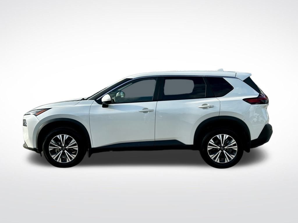 2023 Nissan Rogue SV photo 3