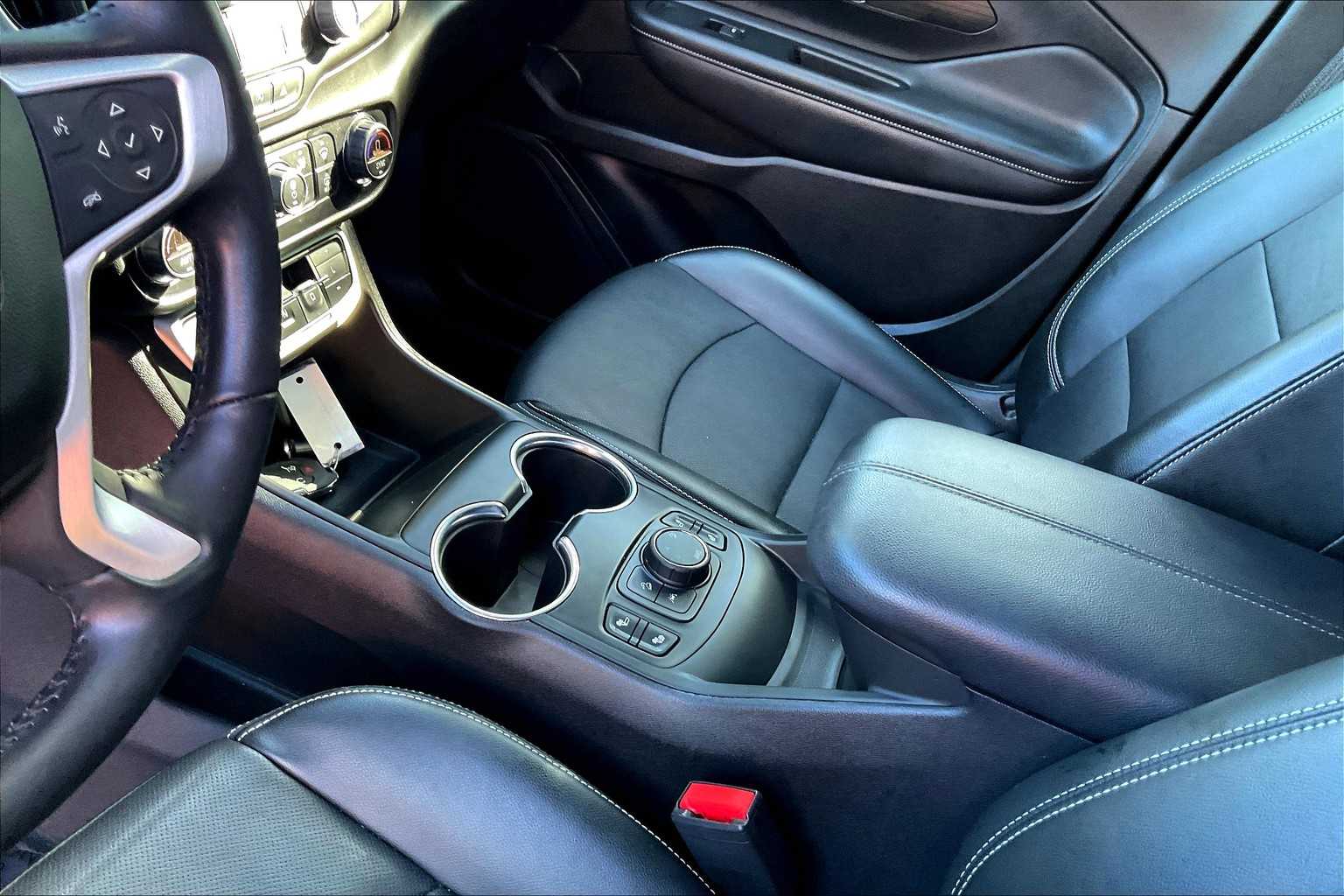 2022 Gmc Terrain SLT photo 16