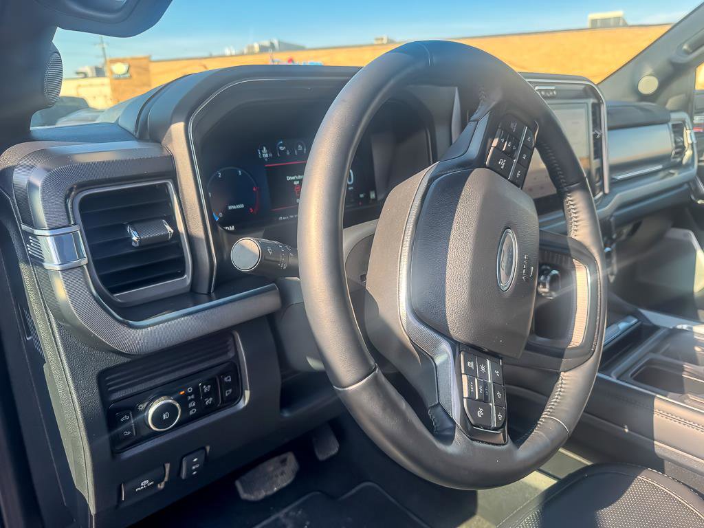 2025 FORD F-450 - Image 13