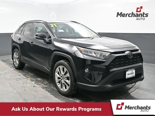 2021 Toyota RAV4 XLE Premium's photo