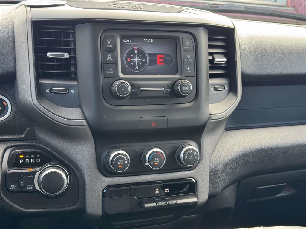 2019 Ram 1500 Tradesman photo 3