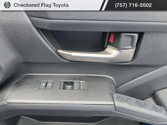 2025 Toyota Tacoma TRD Off-Road photo 40