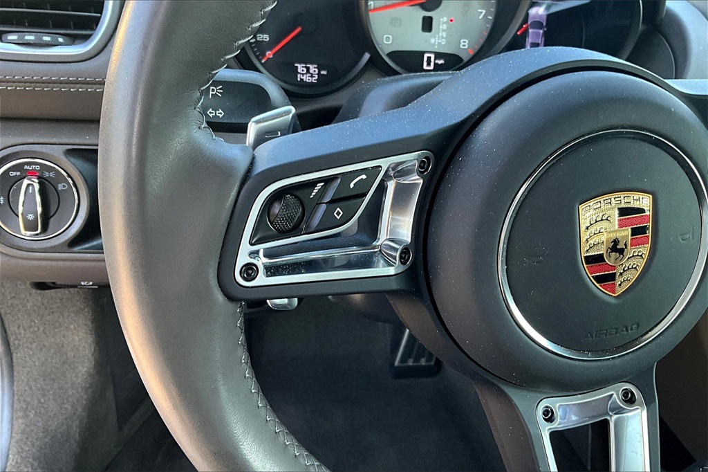 2025 Porsche Cayman S photo 10