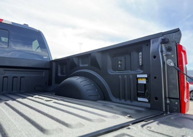 2026 Ford F-350 Lariat photo 8