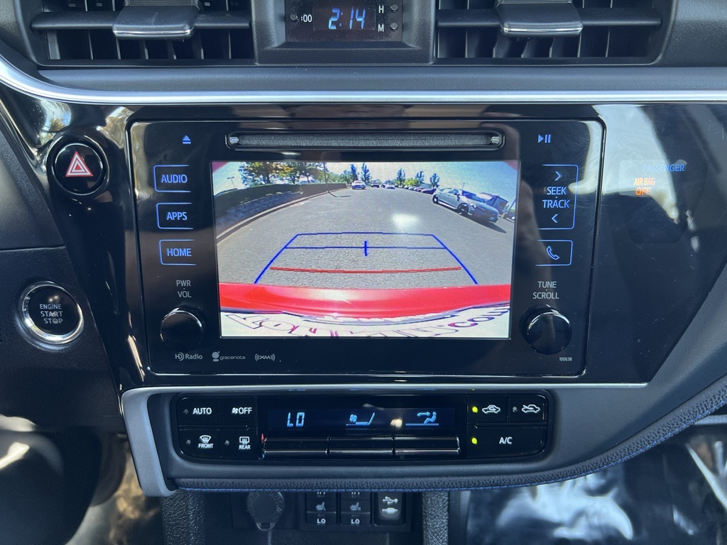 2018 Toyota Corolla XSE photo 19