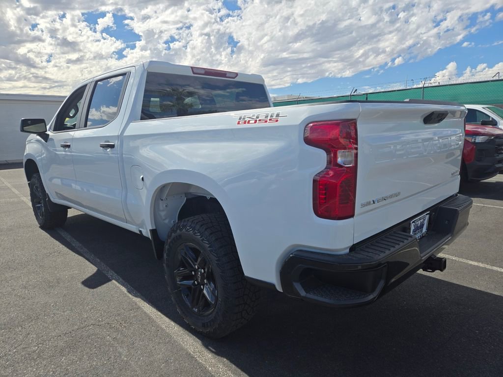 2026 Chevrolet Silverado 1500 Custom photo 3