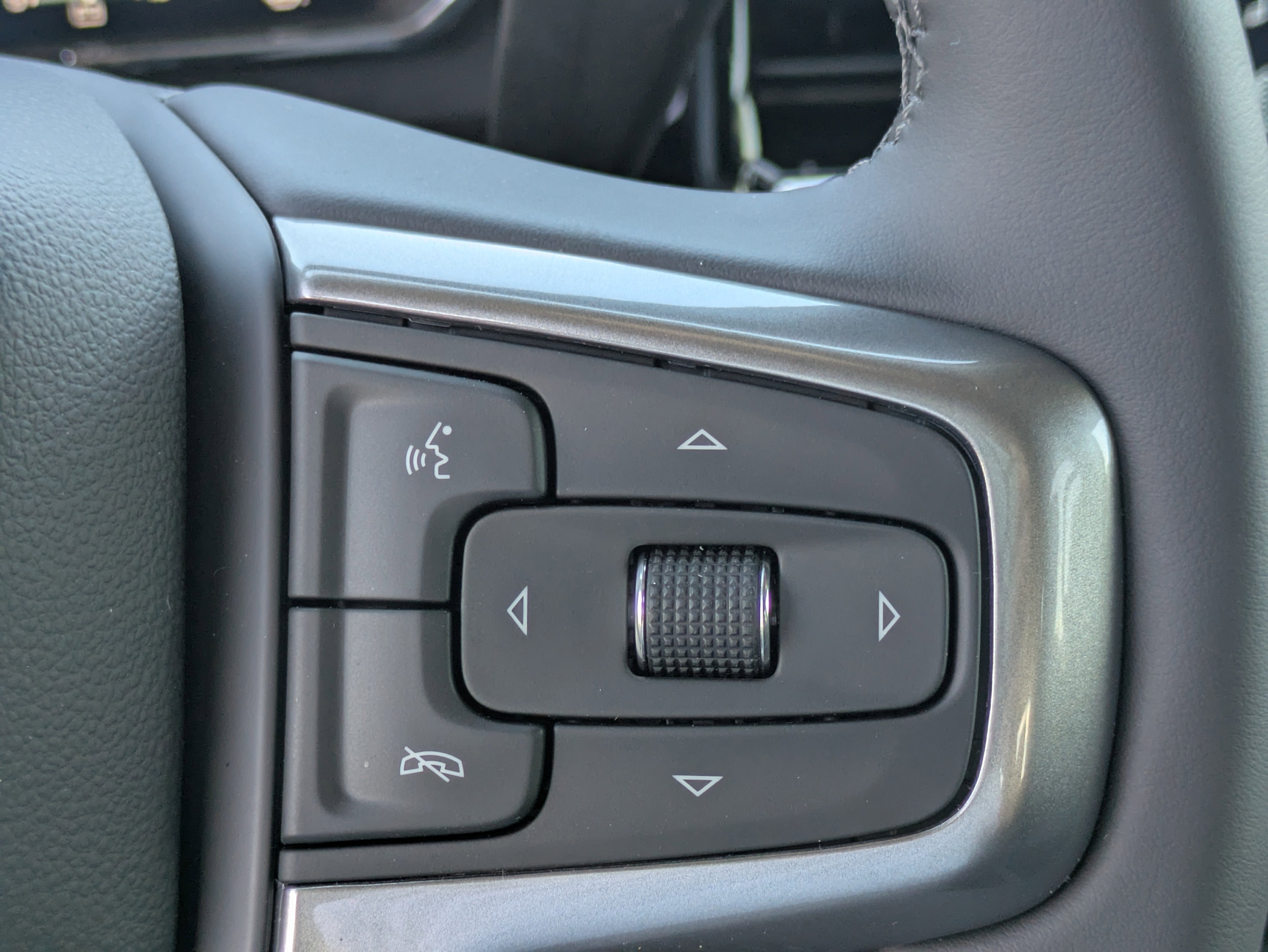 2026 Chevrolet Silverado 1500 RST photo 4