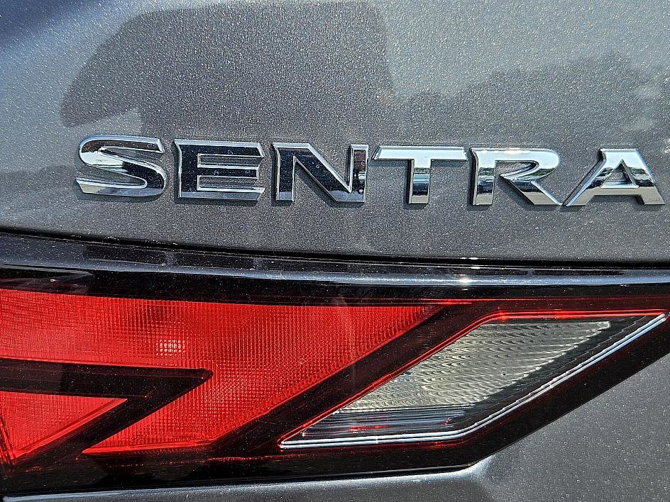 2025 Nissan Sentra SV photo 11