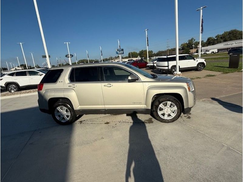 2014 Gmc Terrain SLE photo 2