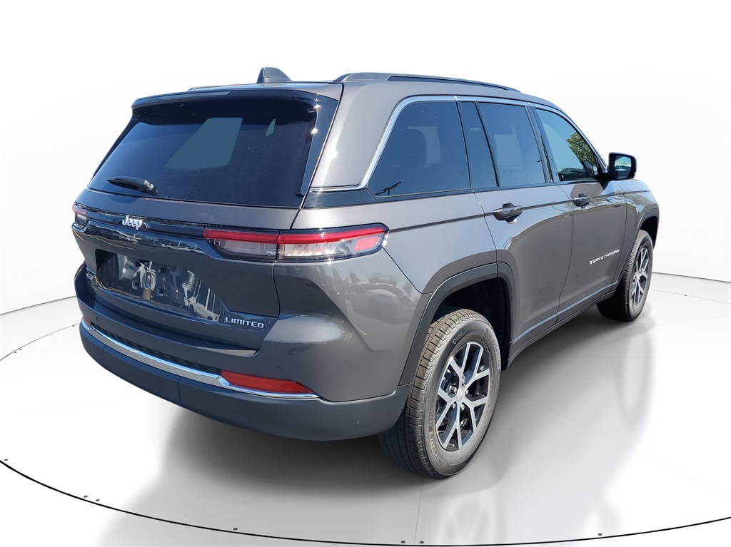 2025 Jeep Grand Cherokee Limited photo 4