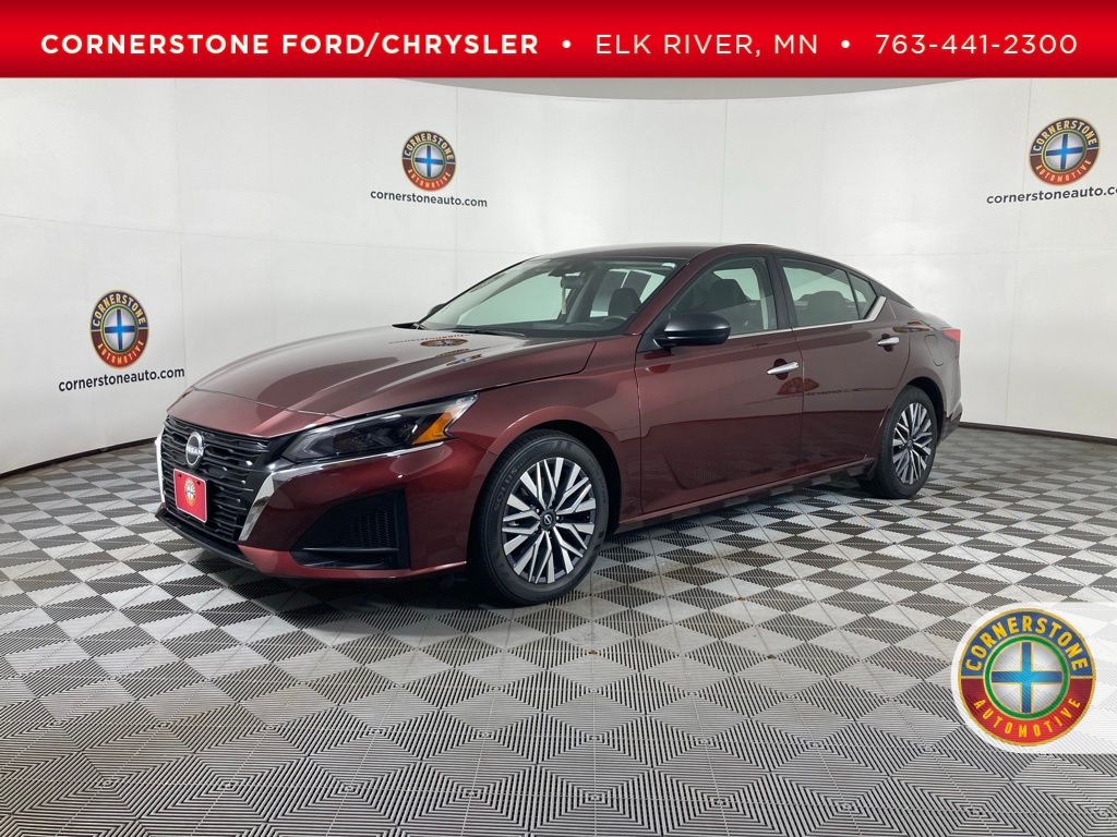 2024 Nissan Altima SV