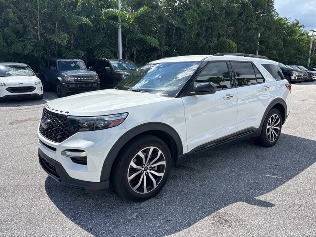 Certified Used 2023 Star White Ford ST image 10