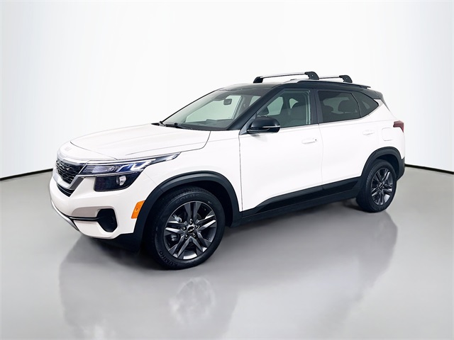 2023 Kia Seltos S photo 4