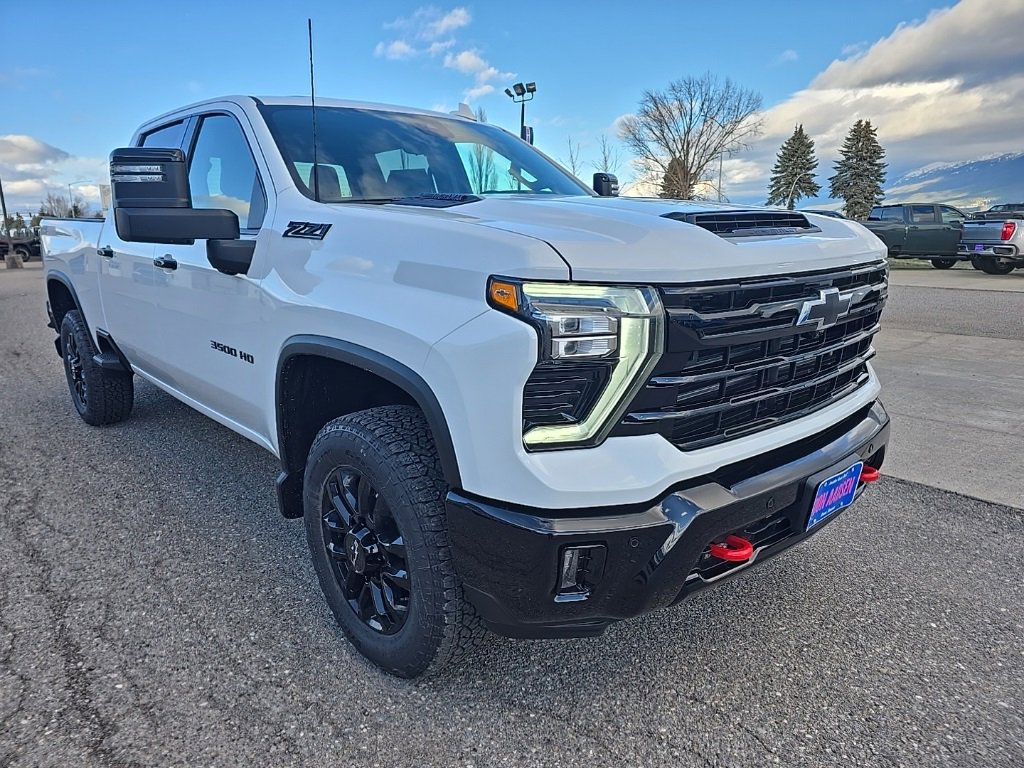 2026 Chevrolet Silverado 3500HD LTZ's photo