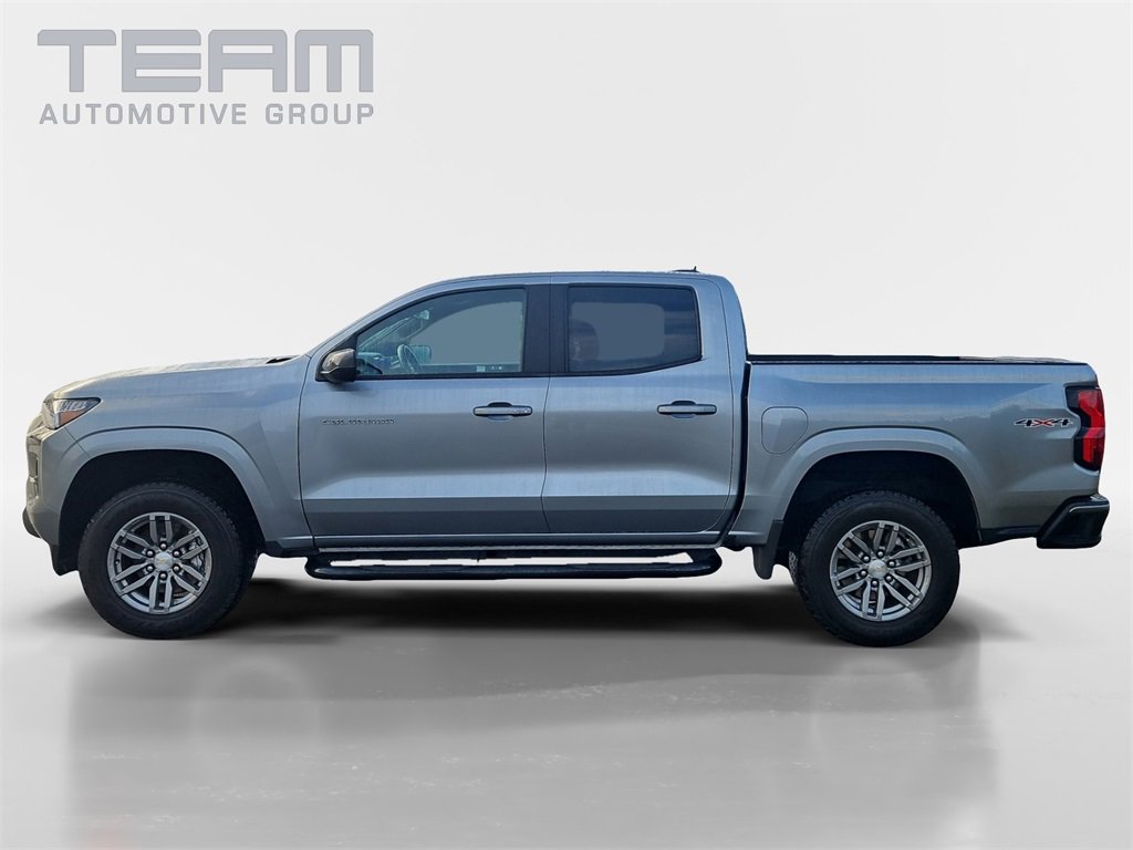 2023 Chevrolet Colorado LT photo 4