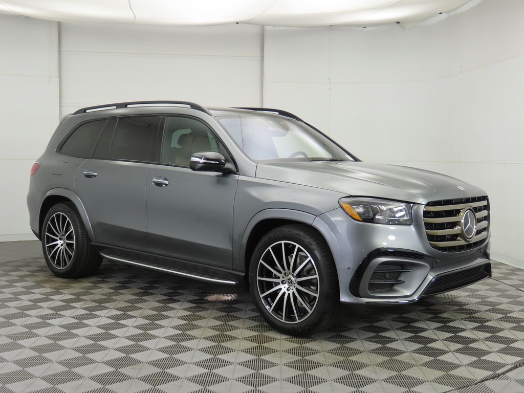 2026 Mercedes Benz GLS 580 4MATIC photo 3