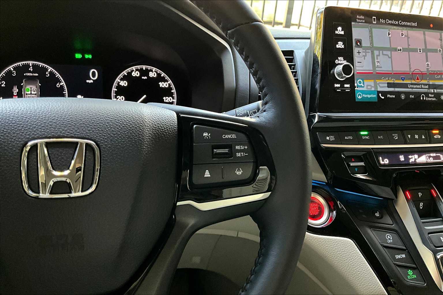 2025 Honda Odyssey Touring photo 24