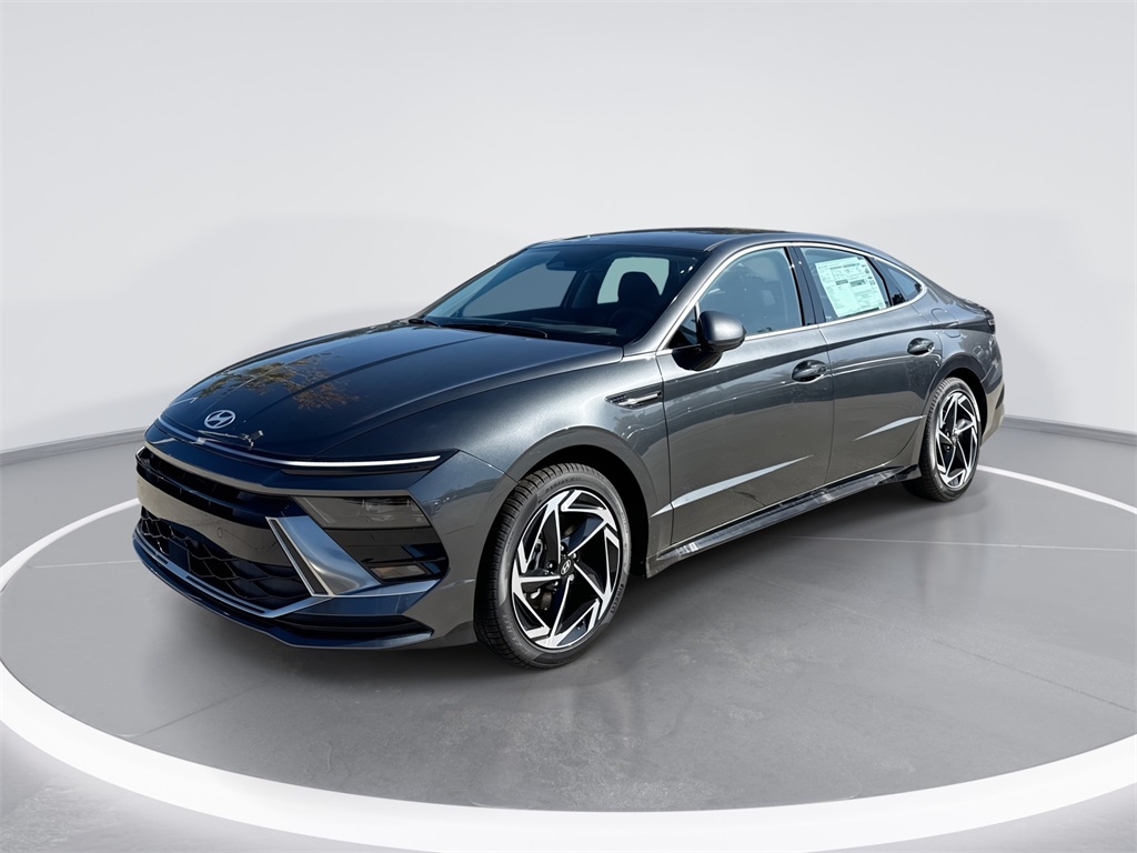 2026 Hyundai Sonata SEL's photo