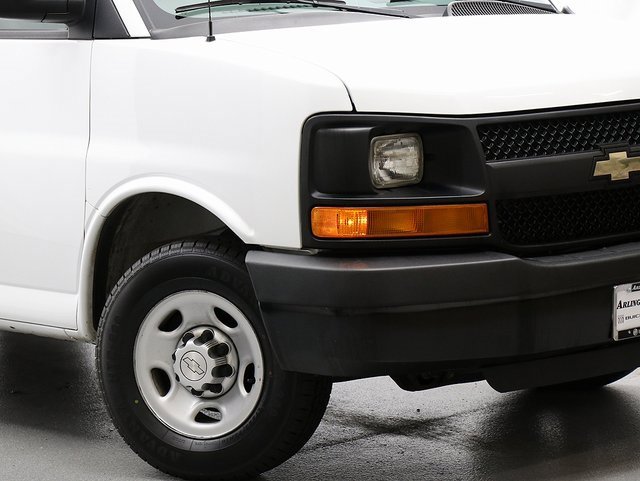 2015 Chevrolet Express Passenger 2500 LS photo 3