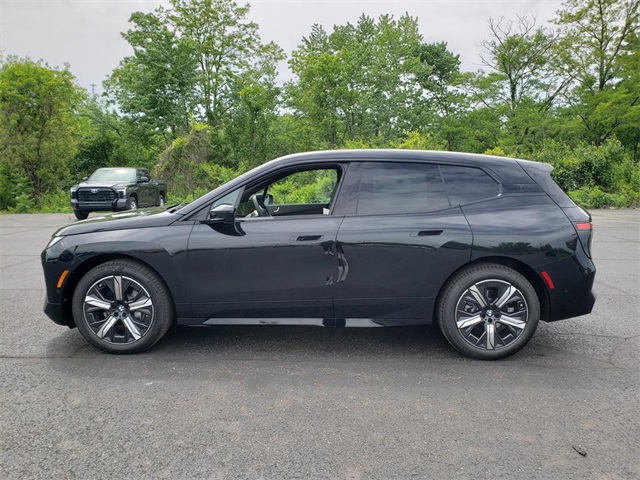 2026 Bmw iX photo 2