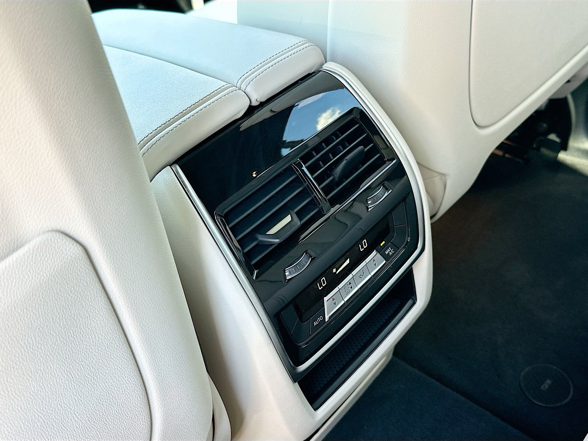 2026 Bmw X5 M60i photo 21